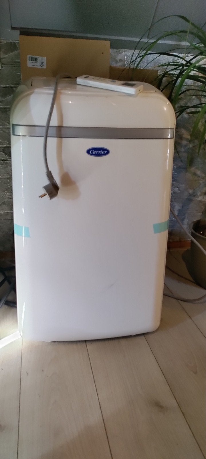 Goed werkende Carrier airco met slang en afstandsbediening, Ophalen, 3 snelheden of meer, Afstandsbediening, Gebruikt