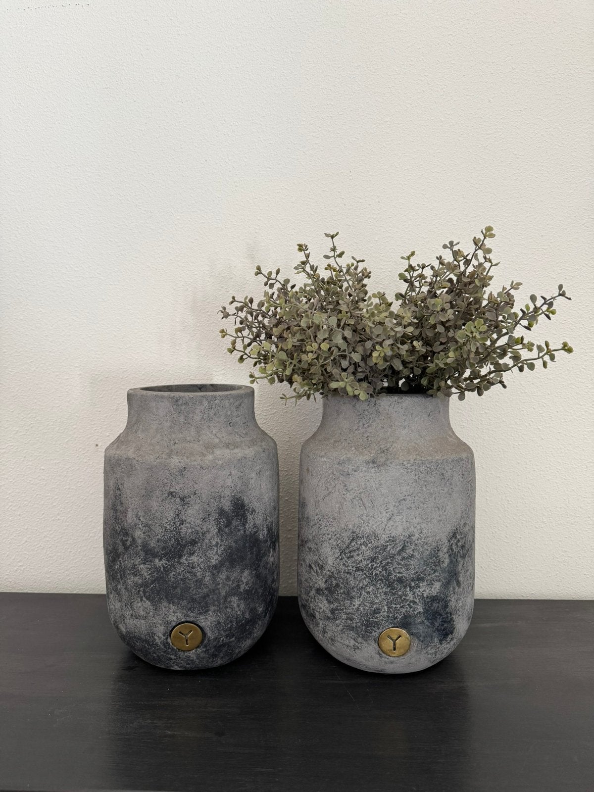 2 stuks BRYNXZ planter neck, stone black., Huis en Inrichting, Ophalen, Nieuw, Overige kleuren
