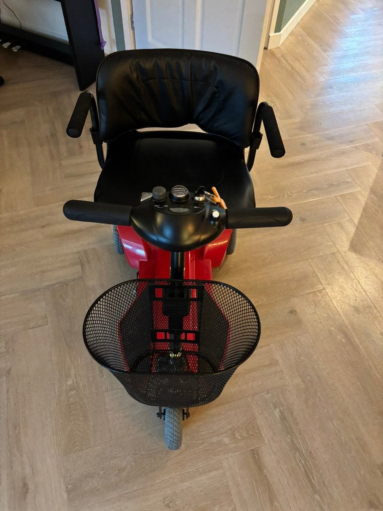Opvouwbare scootmobiel merk: Travel Pal, Diversen, Rolstoelen, Ophalen, Inklapbaar, Zo goed als nieuw, Elektrische rolstoel