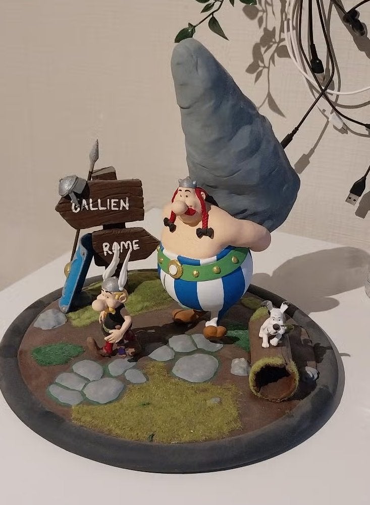 beeldje asterix en obelix en Idefix, Ophalen of Verzenden, Asterix en Obelix, Zo goed als nieuw, Beeldje of Figuurtje