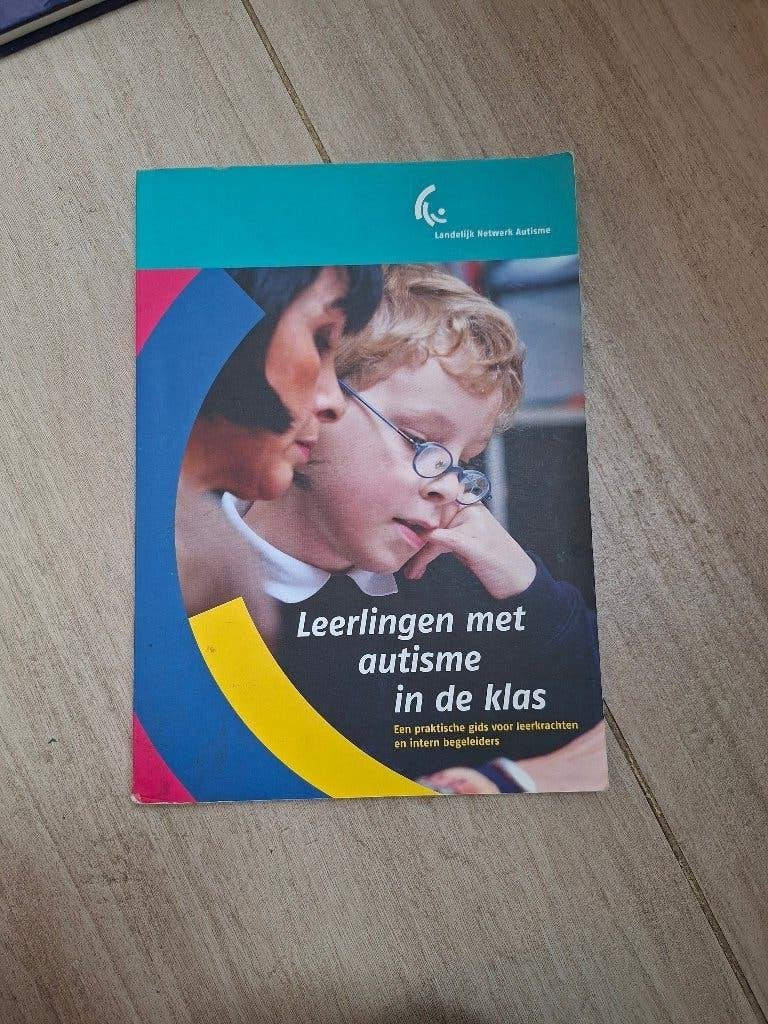 Leerlingen met autisme in de klas, Ophalen of Verzenden, Beta, Gelezen, HBO