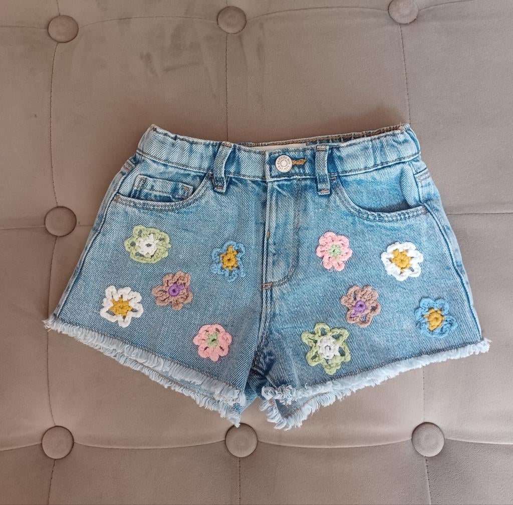 Leuke Zara korte broek maat 86 met bloemetjes, Ophalen of Verzenden, Gebruikt, Zara, Meisje