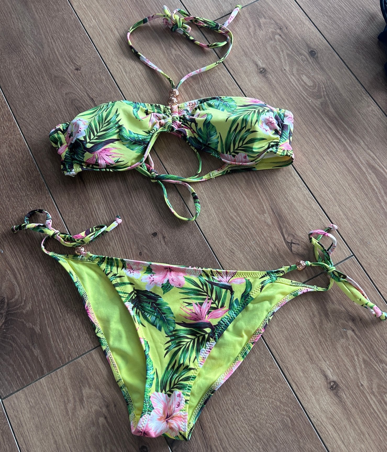 Nieuwe gele  h&m bikini maat 38, Ophalen of Verzenden, Nieuw, Geel, Bikini