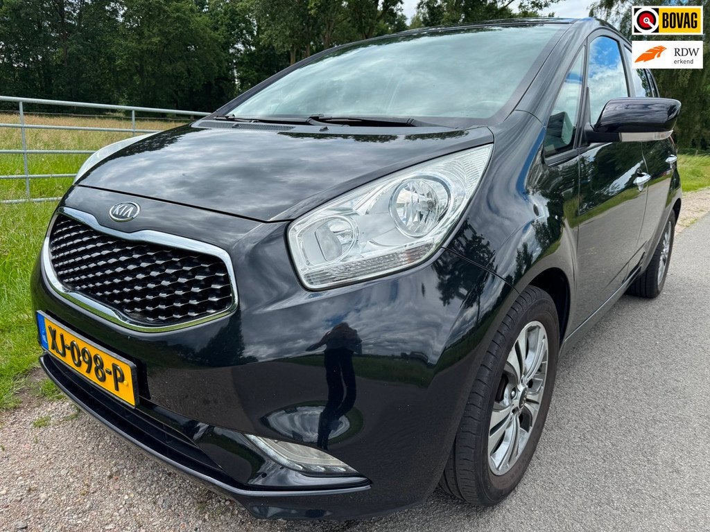 Kia Venga 1.6 CVVT ExecutiveLine top onderhouden|navigatie|t, Auto's, Kia, Gebruikt, 4 cilinders, Leder en Stof, Zwart