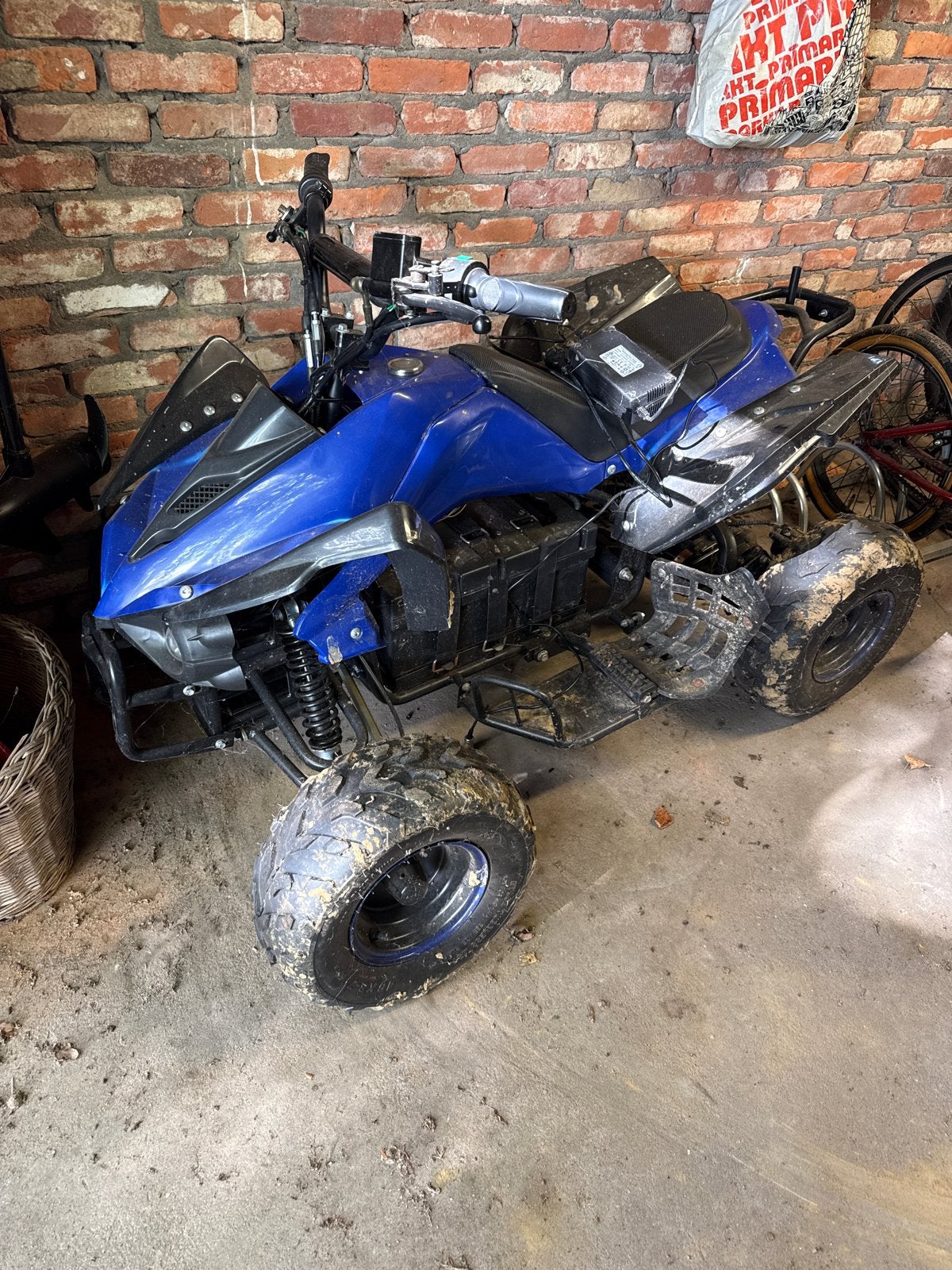 Blauwe kinderquad - Elektrisch, Ophalen of Verzenden, Gebruikt