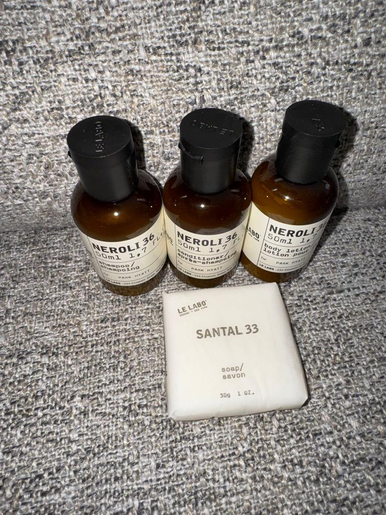 Le Labo Neroli 36 & Santal 33 Reisformaat Set, Ophalen of Verzenden, Nieuw, Bad & Douche