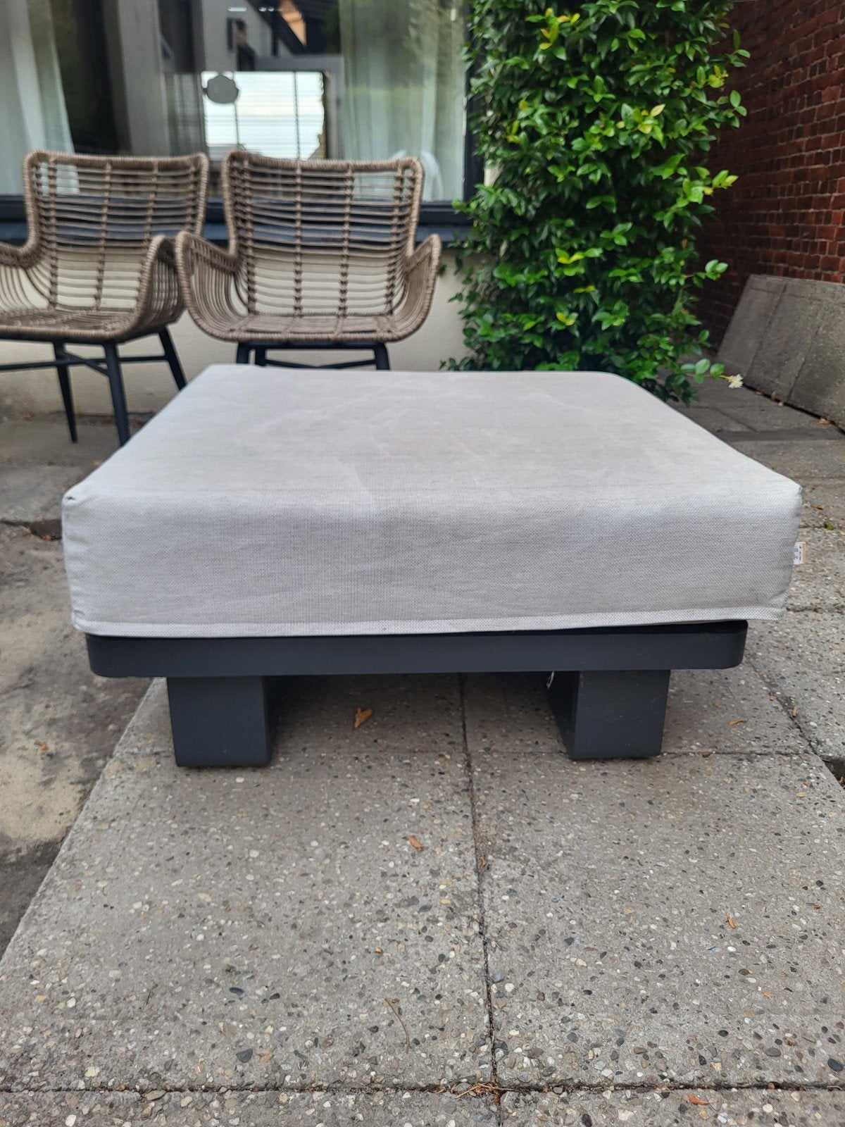 LIFE Outdoor Living voetenbank/poef antraciet met kussen, Tuin en Terras, Tuinmeubel-accessoires, Ophalen, Gebruikt