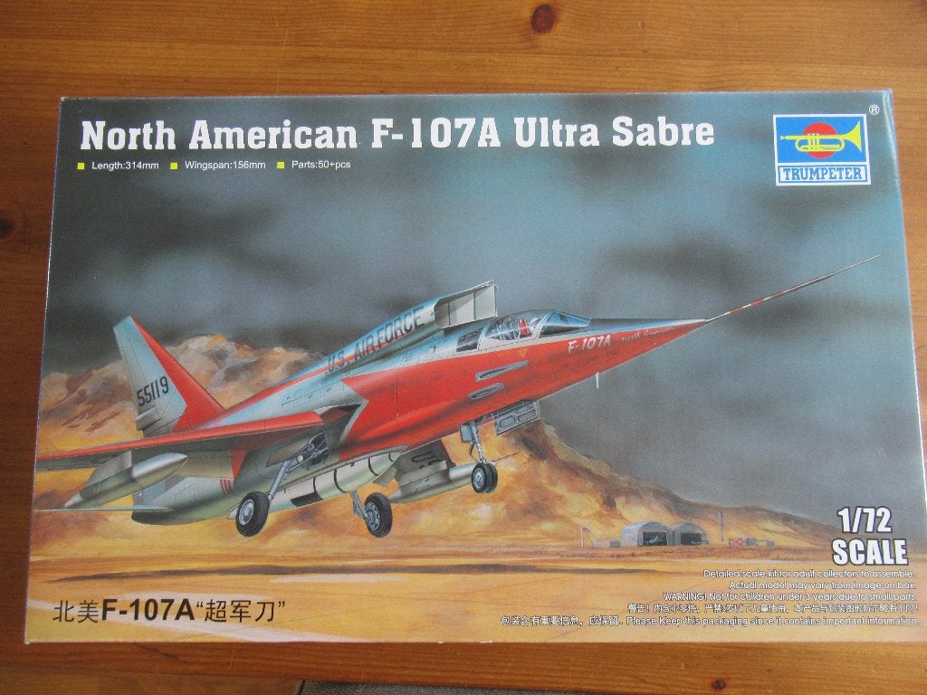 F-107A Ultra Sabre (Trumpeter 1/72), Overige merken, 1:72 tot 1:144, Nieuw, Ophalen of Verzenden