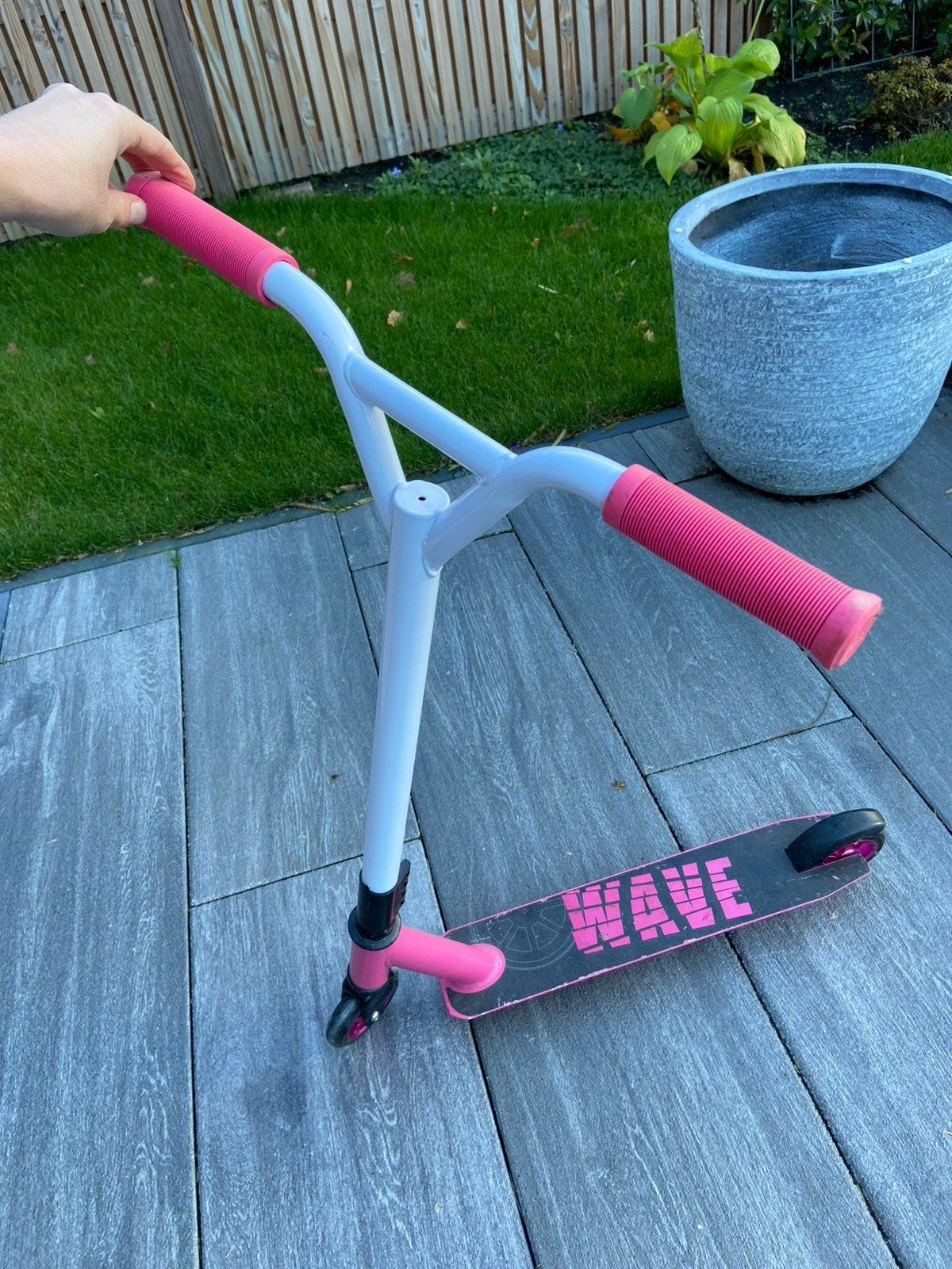 Roze stuntstep van Intertoys, Fietsen en Brommers, Steps, Ophalen, Gebruikt, Gewone step