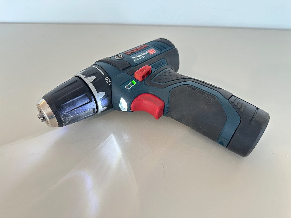 Bosch Professional GSR 12V-15 accuschroefboormachine, Ophalen, Zo goed als nieuw, Boor- en Schroefmachine