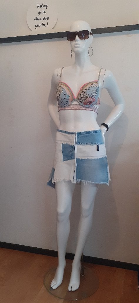 Kort jeans spijkerrokje van Watcher SPS superstar maat L., Kleding | Dames, Maat 38/40 (M), Blauw, Ophalen of Verzenden, Zo goed als nieuw