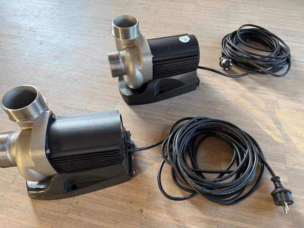 Oase Aquamax Eco Titanium 31000, Tuin en Terras, Vijver-toebehoren, Ophalen of Verzenden, Zo goed als nieuw, Vijverpomp