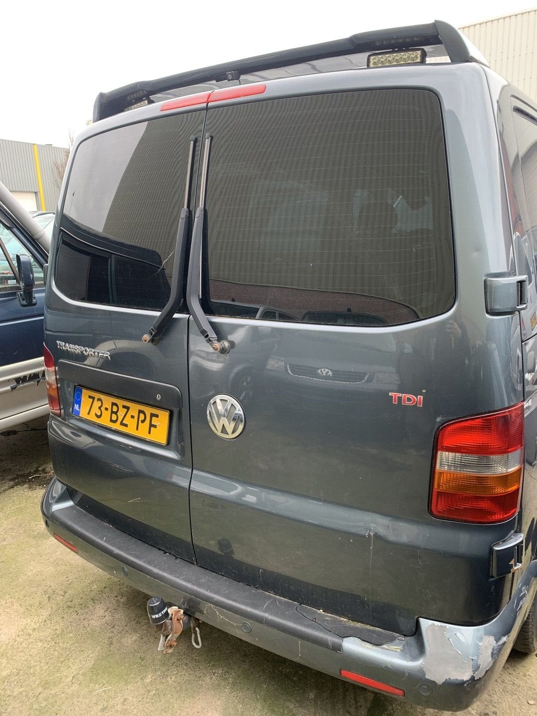 Volkswagen T5 achterdeuren OFFROAD-GREY, Auto-onderdelen, Carrosserie en Plaatwerk, Achterklep, Volkswagen, Achter, Gebruikt, Ophalen of Verzenden