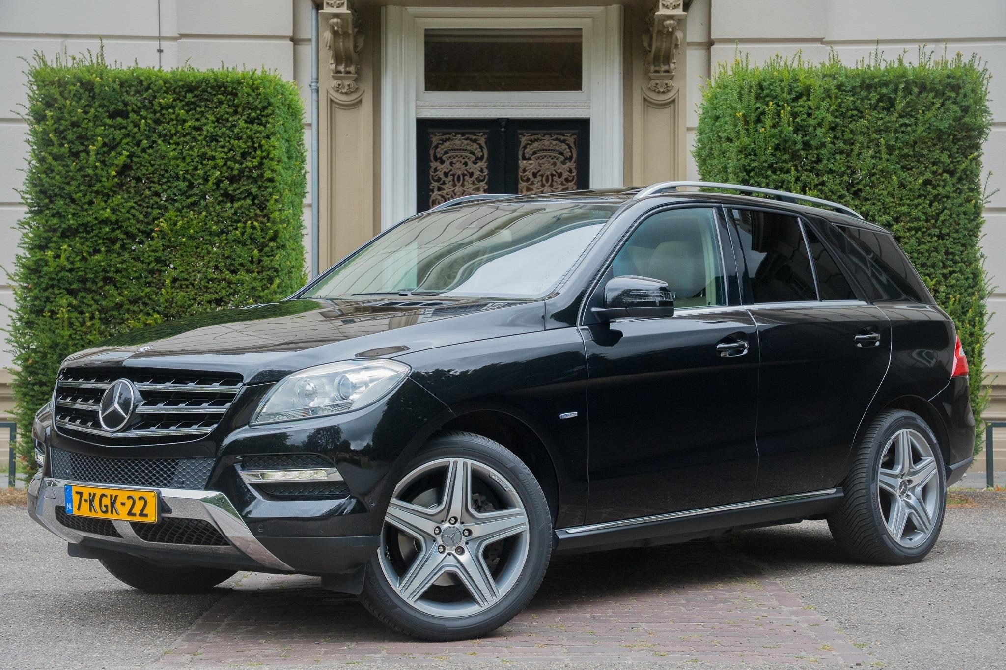Mercedes-Benz M-klasse 350 AMG | TREKHAAK | PANO | LUCHTVERI, Auto's, Automaat, Gebruikt, Euro 6, 138 €/maand