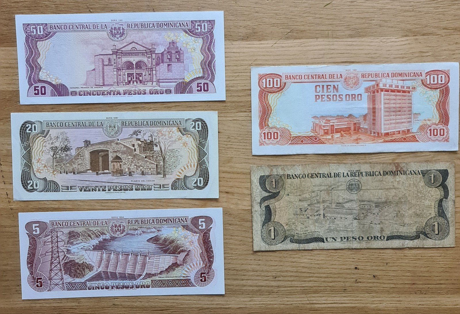 Set bankbiljetten Dominicaanse Republiek - 5 stuks, Ophalen of Verzenden, Midden-Amerika, Setje