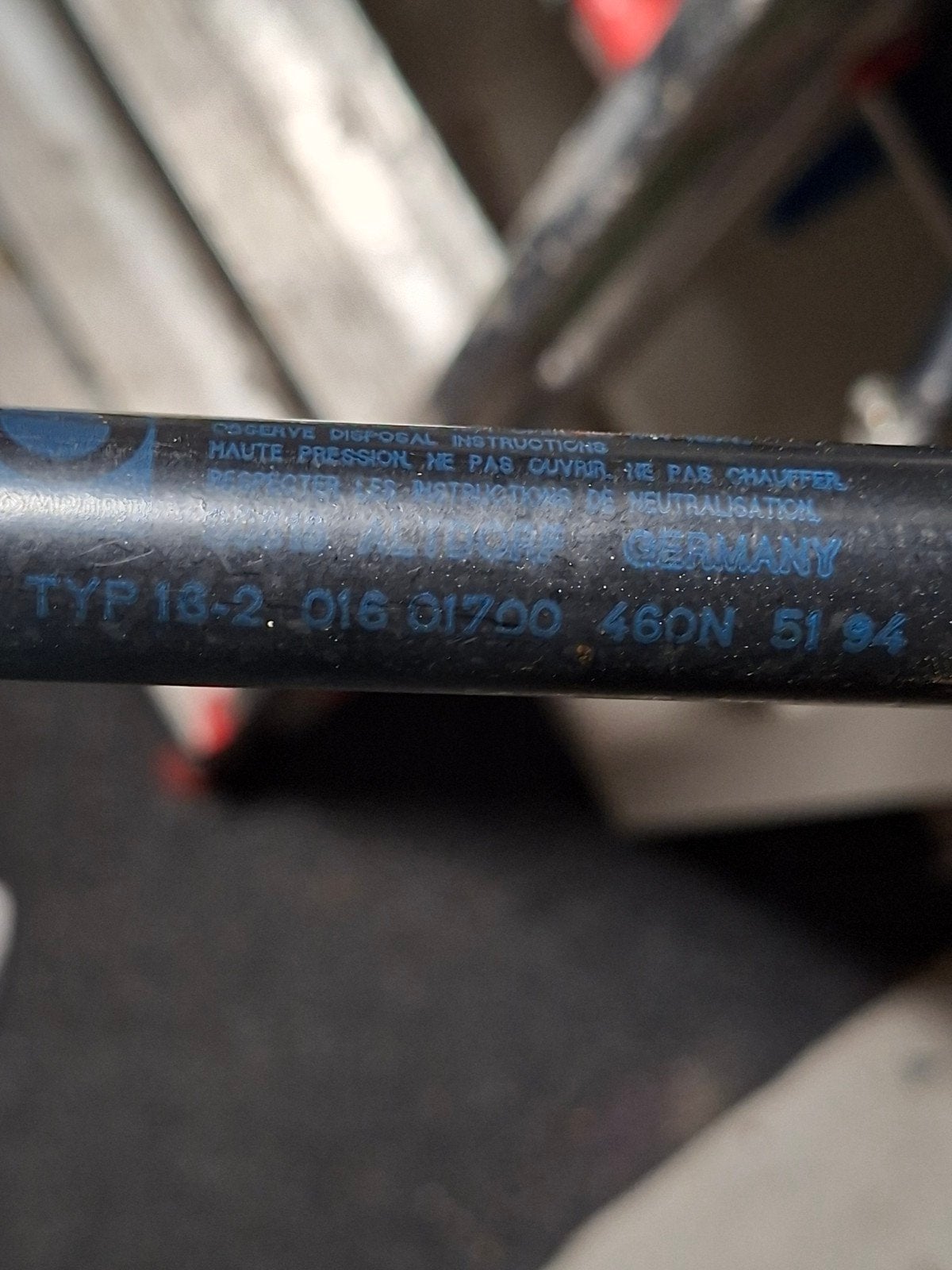 Gasveer Achterklep - VW Golf 3, Ophalen of Verzenden, Achter, Volkswagen, Achterklep