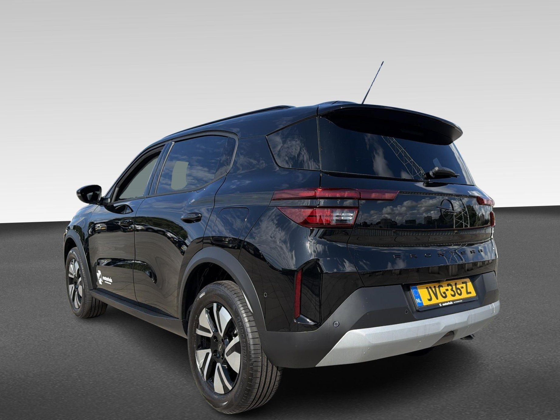 Opel Frontera 1.2 Turbo Hybrid 136pk eDCT || Rijdende Demo b, 1199 cc, Zwart, Origineel Nederlands, 690 kg