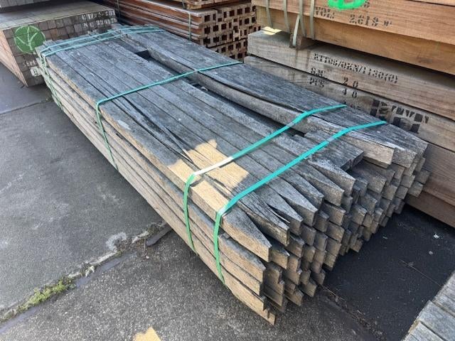 Pakket hardhouten palen 250x7x7cm (82 stuks), Ophalen, Palen, Nieuw, Hardhout