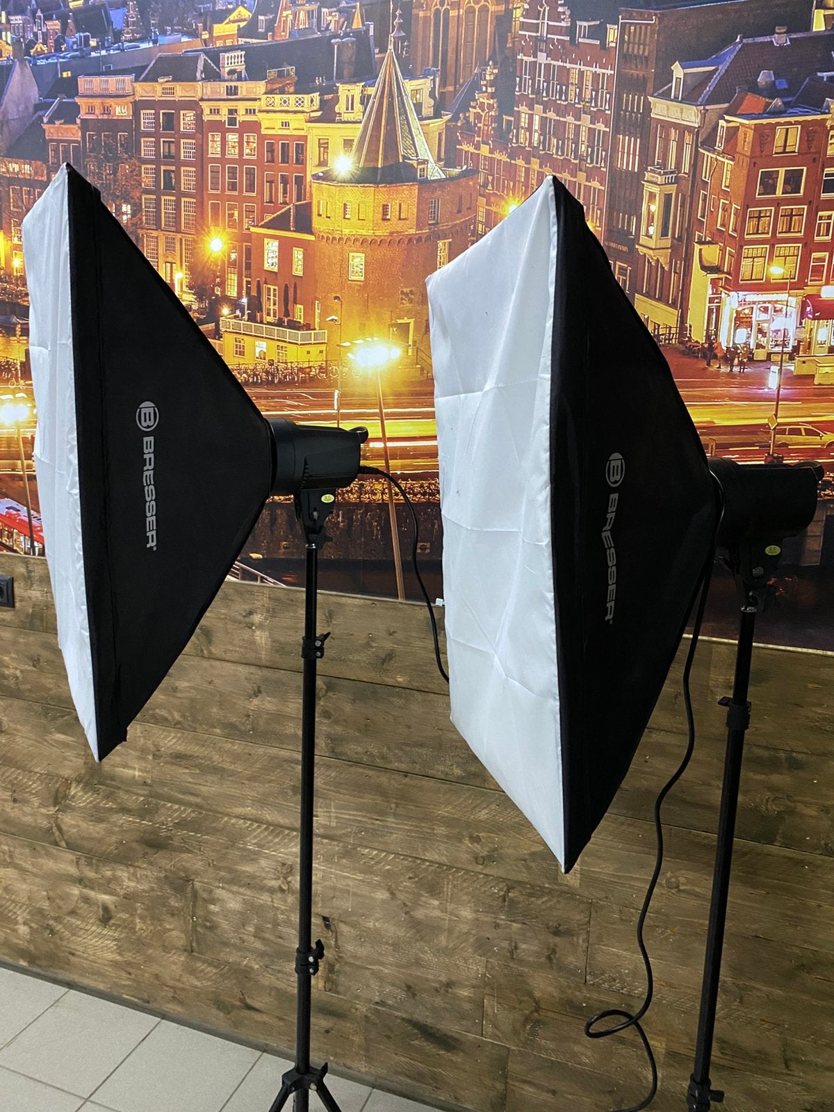 2x Bresser 200B studioflitser – complete set - t.w.v. €240, Overige merken, Ophalen of Verzenden, Flitslamp, Inclusief tas/hoes
