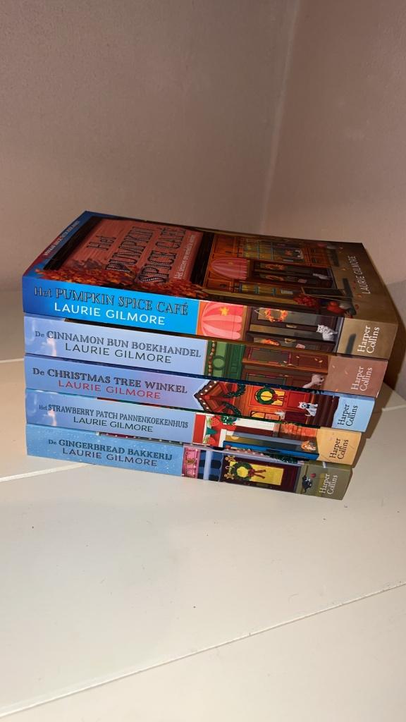 Laurie Gilmore boeken, Boeken, Ophalen, Zo goed als nieuw, Laurie Gilmore, Nederland
