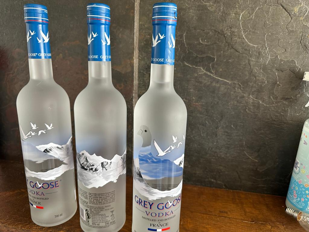 Lege Grey Goose Vodka flessen - 700 ml, Ophalen of Verzenden, Zo goed als nieuw, Overige gebieden, Overige typen