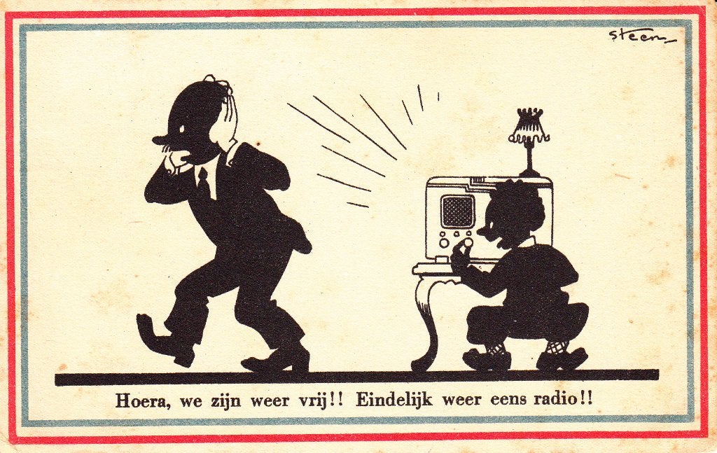 Hoera, we zijn weer vrij !!  Eindelijk weer eens radio !!, Ophalen of Verzenden, 1940 tot 1960, Gelopen