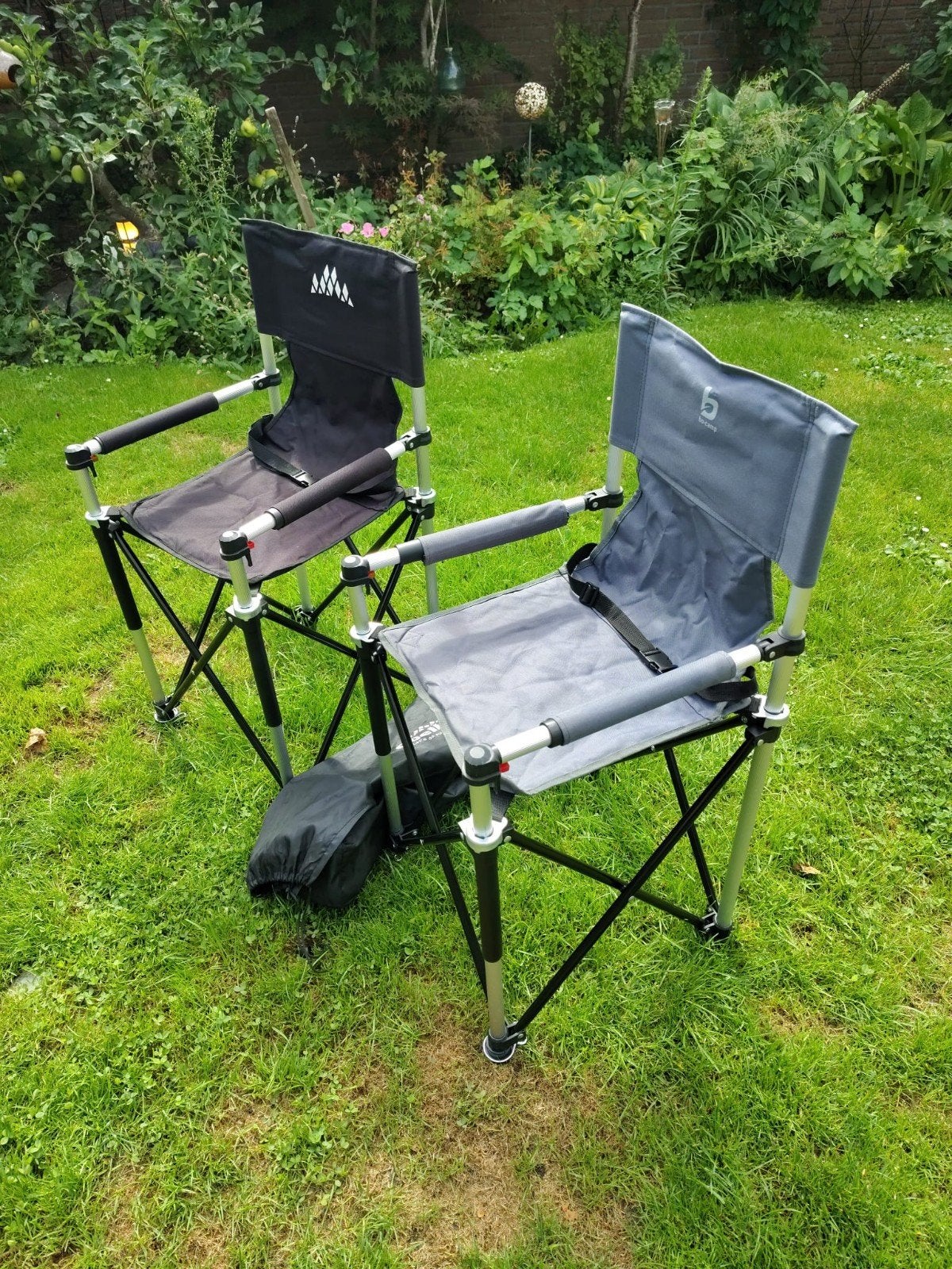 2x Kinder campingstoelen - Zwart en Grijs, Ophalen, Zo goed als nieuw, Campingstoel