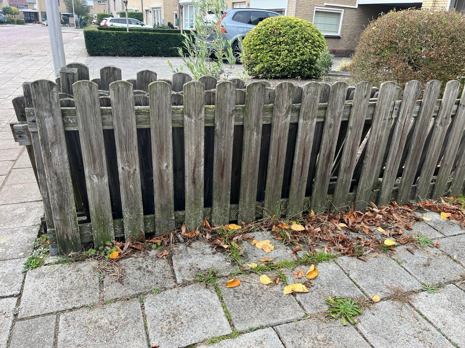 Gratis af te halen: +/- 20 meter houten hekwerk, Tuin en Terras, Gebruikt, Houten tuinhek, Tuinhek, Hout