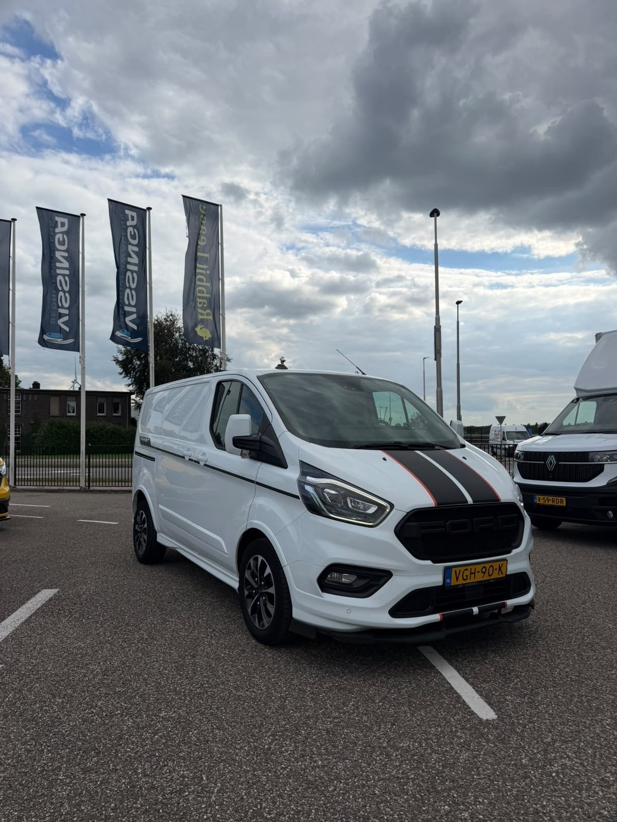 Ford Transit Custom 320 2.0 TDCI L1H1 Sport (bj 2020), Auto's, Euro 6, 4 cilinders, Wit, Origineel Nederlands