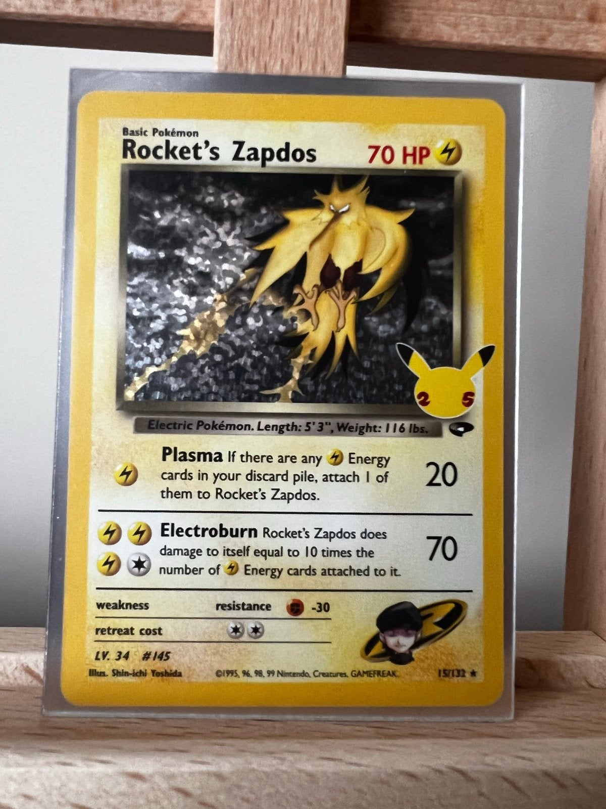 Rocket's Zapdos Celebrations CEL GC 15 Pokémon Kaart, Ophalen of Verzenden, Zo goed als nieuw, Losse kaart