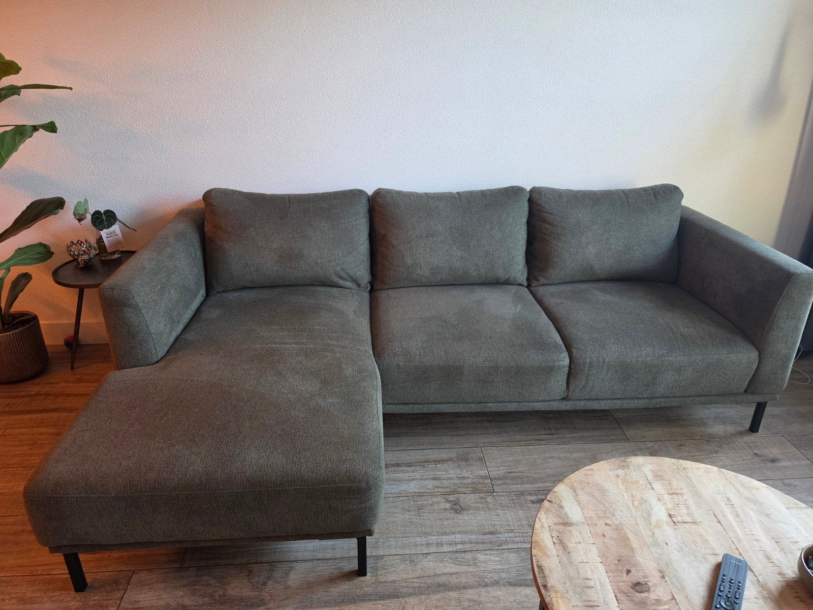 Comfortabele groene hoekbank met ligstuk, Huis en Inrichting, Ophalen, Zo goed als nieuw, Vierpersoons of meer