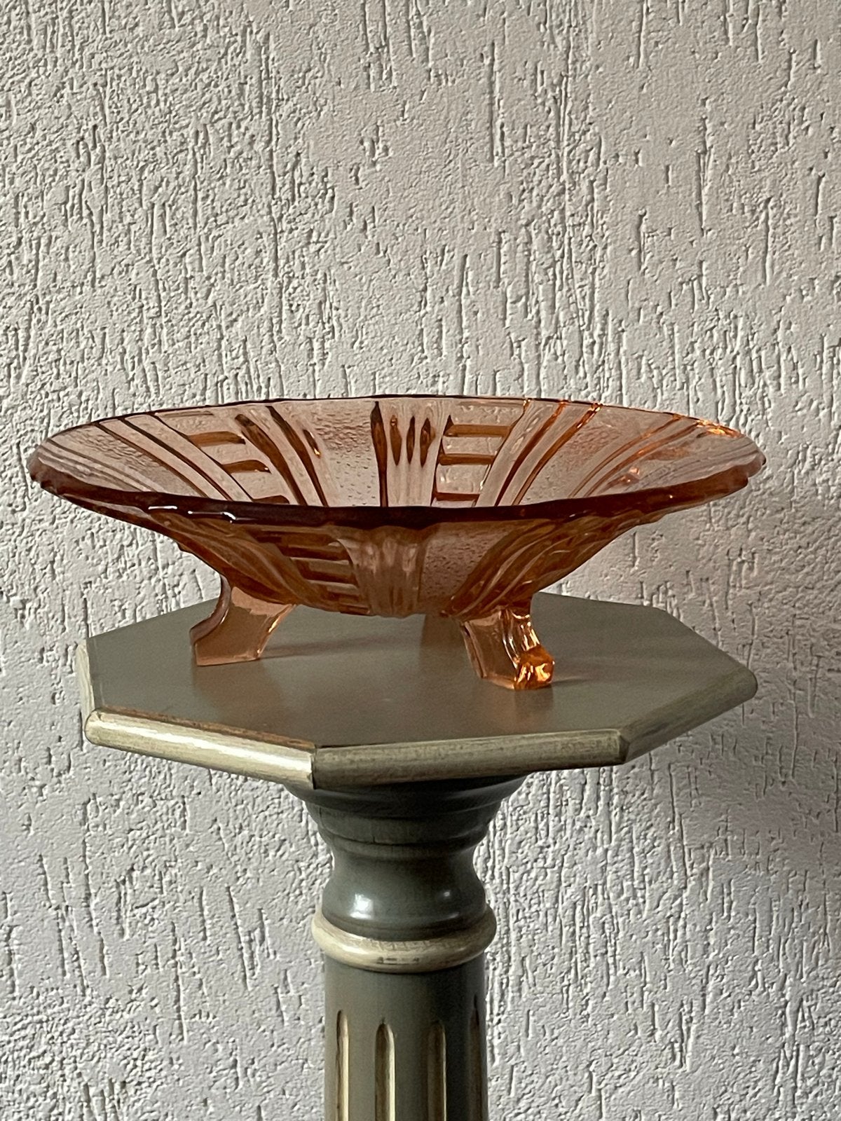 Vintage Roze Glazen Fruitschaal op Voet - Art Deco Stijl, Ophalen of Verzenden