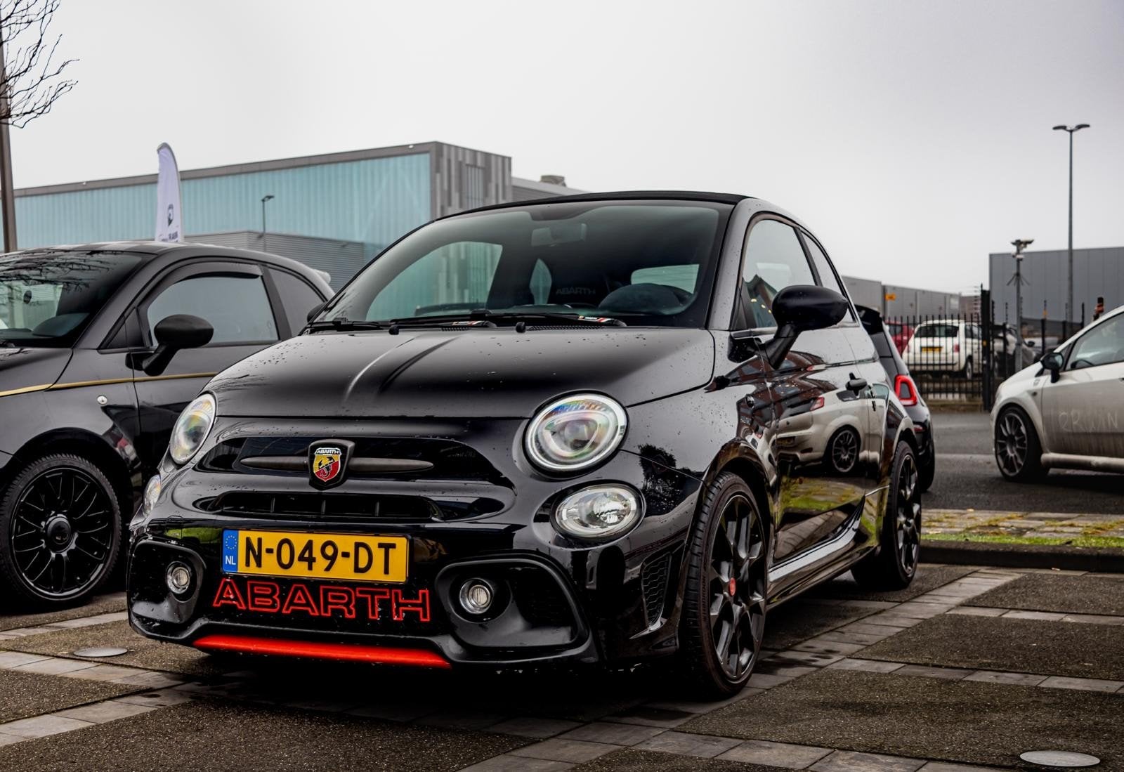 Abarth 595 competizione met nieuwe APK., 4 cilinders, Zwart, Particulier, 1368 cc
