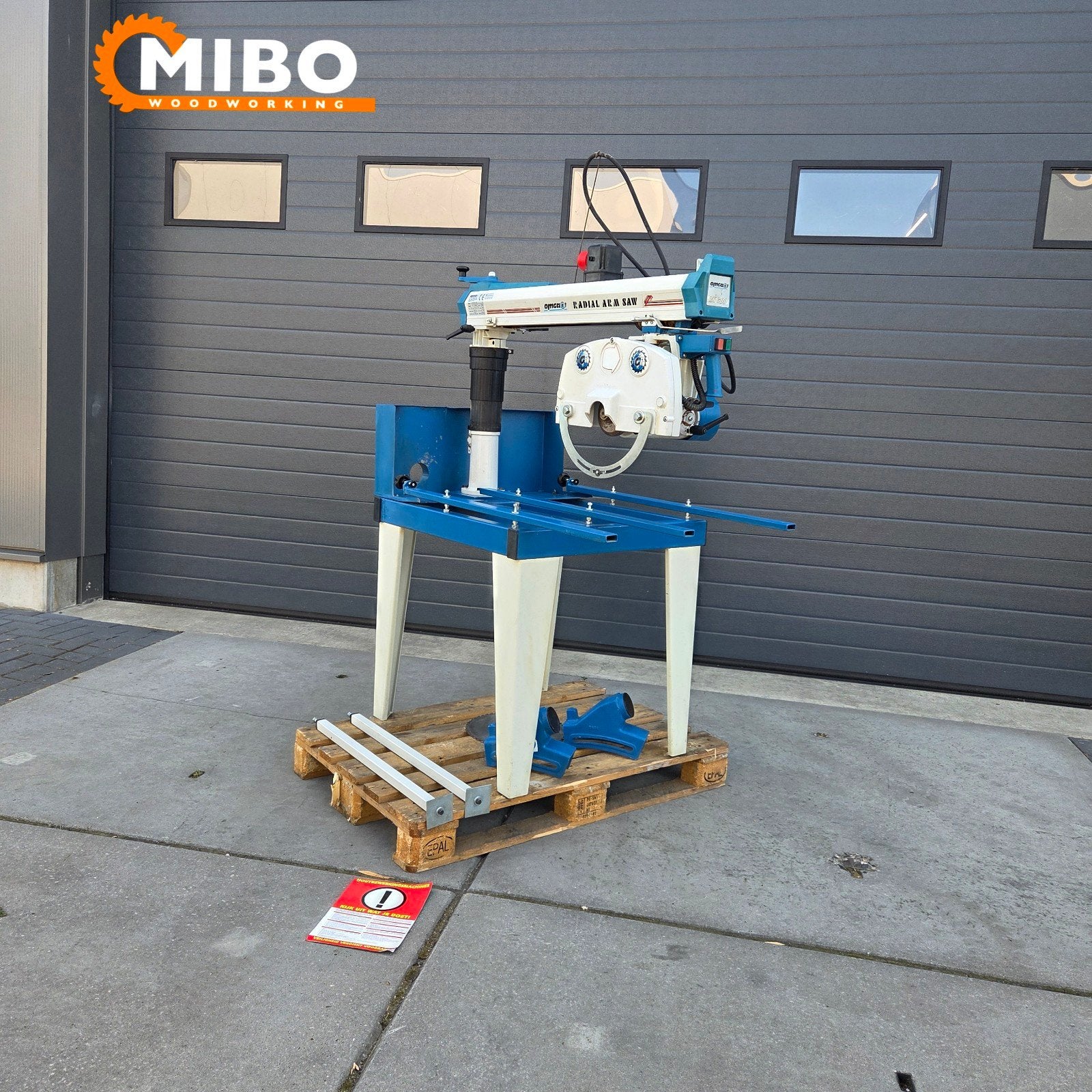 Afkortzaag radiaalzaag ** nieuw model ** omga 600 als nieuw, Stromab maggi harwi graule dewalt elu festool, 70 mm of meer, Ophalen of Verzenden