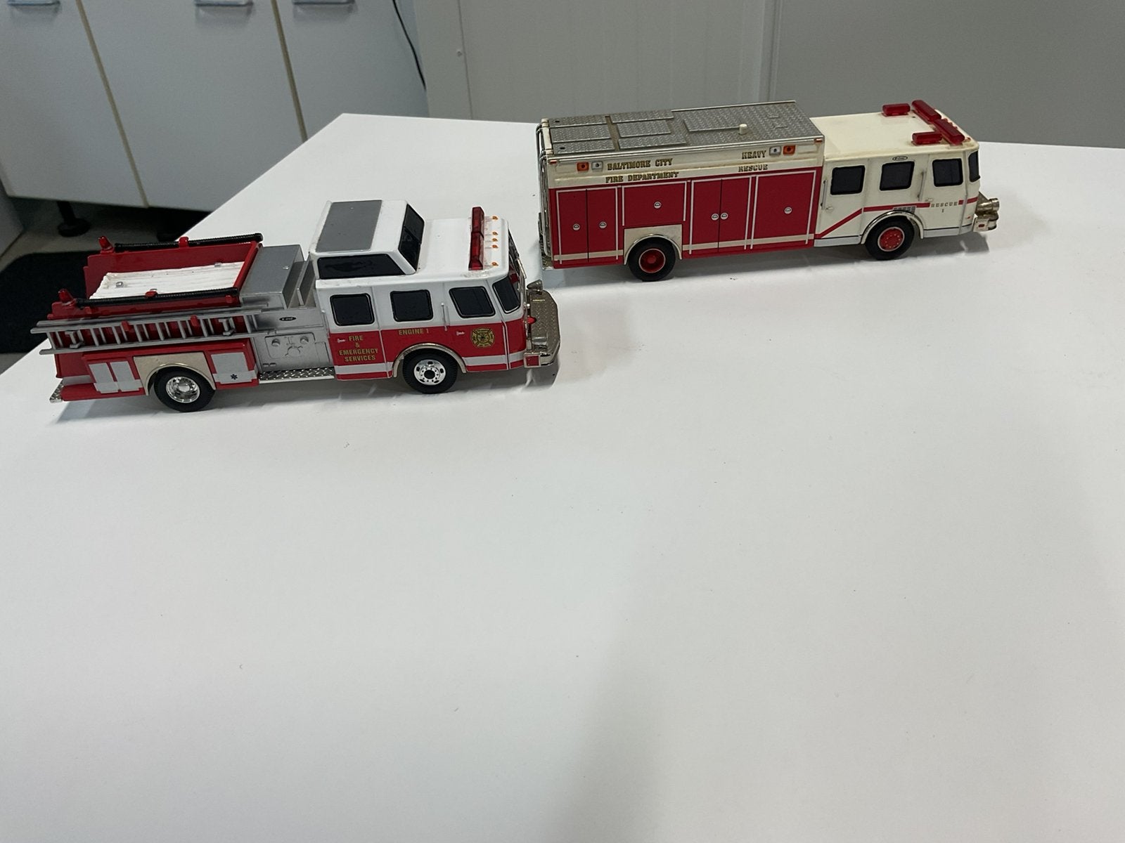 Amerikaanse brandweer wagens fire trucks, Ophalen, Gebruikt, Bus of Vrachtwagen
