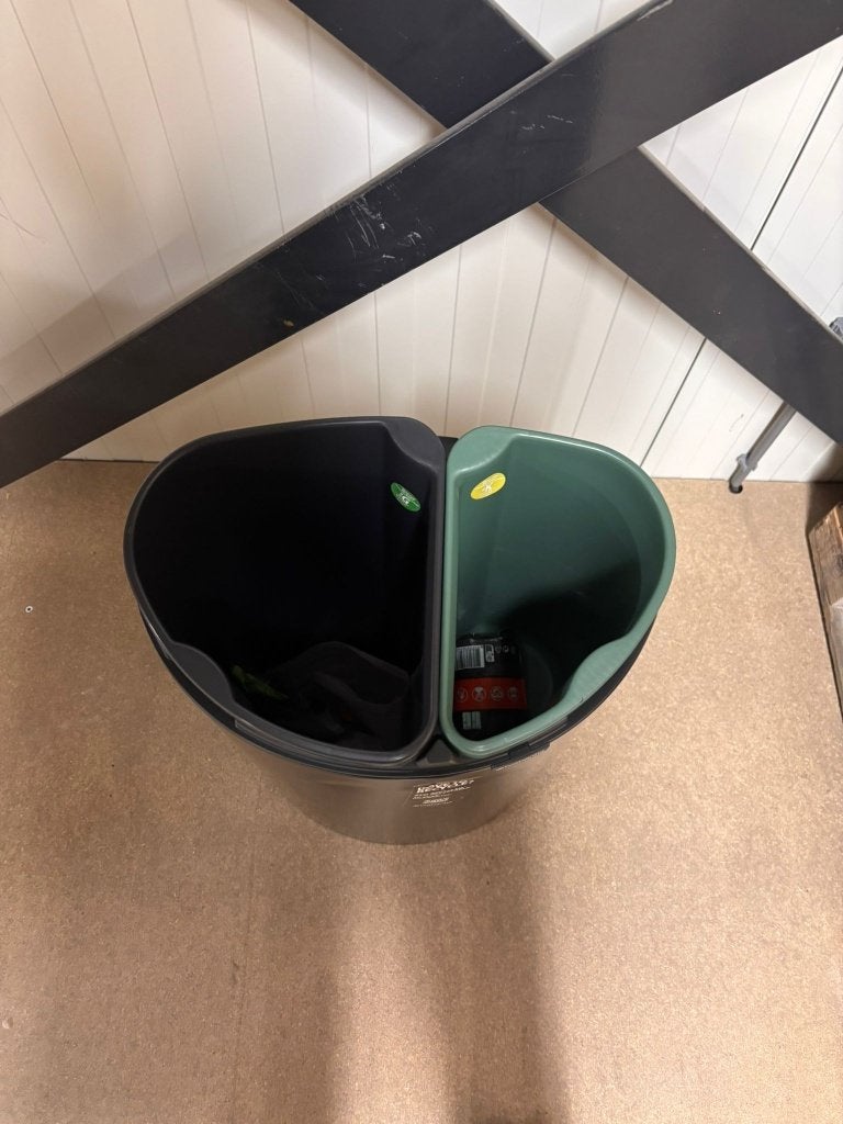 Brabantia Touch Bin afvalemmer 23+10 Liter | DLS18519, Leenderweg 182, 5555CJ Valkenswaard, 50 tot 75 cm, Brabantia Branding BV