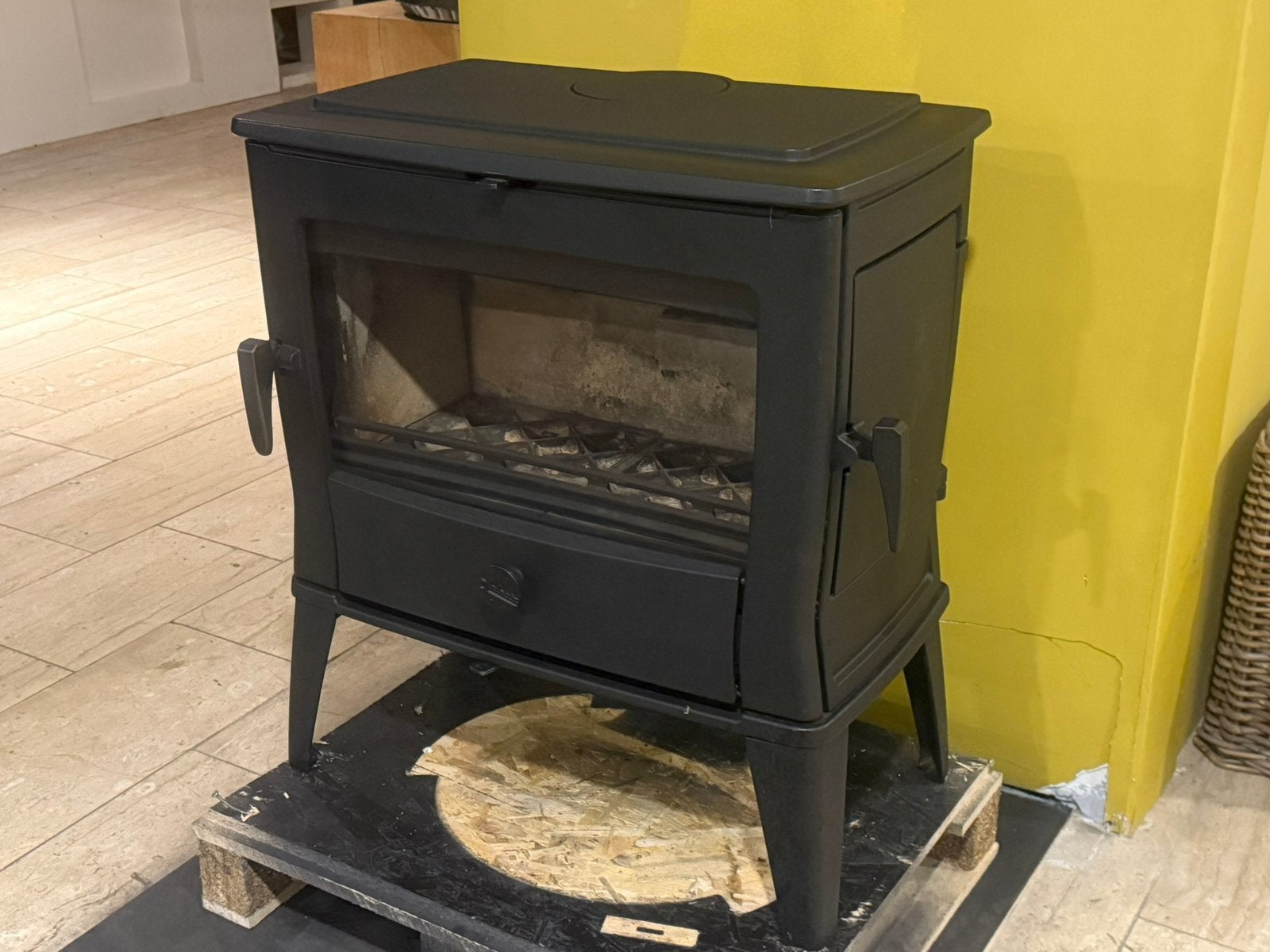 Dovre TAI 55 WD gietijzeren houtkachel, Huis en Inrichting, Ophalen, Zo goed als nieuw, Hout, Houtkachel