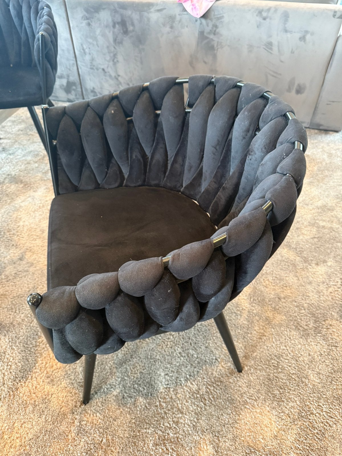 2 zwart fluwelen gevlochten kuipstoelen, Ophalen, Twee, Zwart, Zo goed als nieuw
