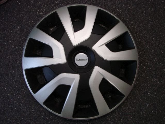 universele 16 inch zwarte MICHELIN wieldop (1 stuks), Auto diversen, Ophalen of Verzenden, Zo goed als nieuw