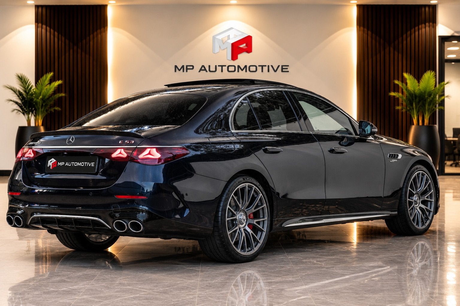 Mercedes-Benz E-klasse AMG 53 4MATIC+ Premium|612PK|Dynamic, Auto's, Automaat, Dealer onderhouden, Euro 6, Blauw