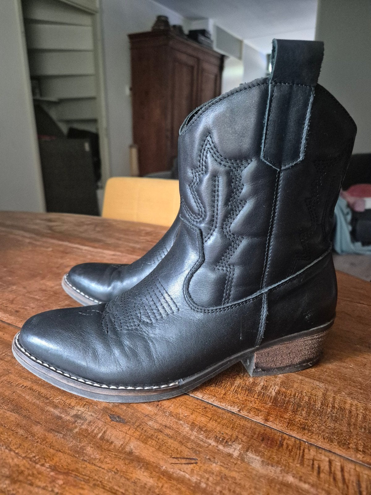 Zwarte cowboylaarzen met rits Merk Poelman, mt 38, Kleding | Dames, Schoenen, Poelman, Zwart, Lage of Enkellaarzen, Ophalen of Verzenden