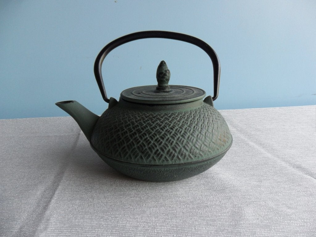 Gietijzeren theepot, Theepot/fluitketel, Ophalen of Verzenden, Zo goed als nieuw, Overige materialen