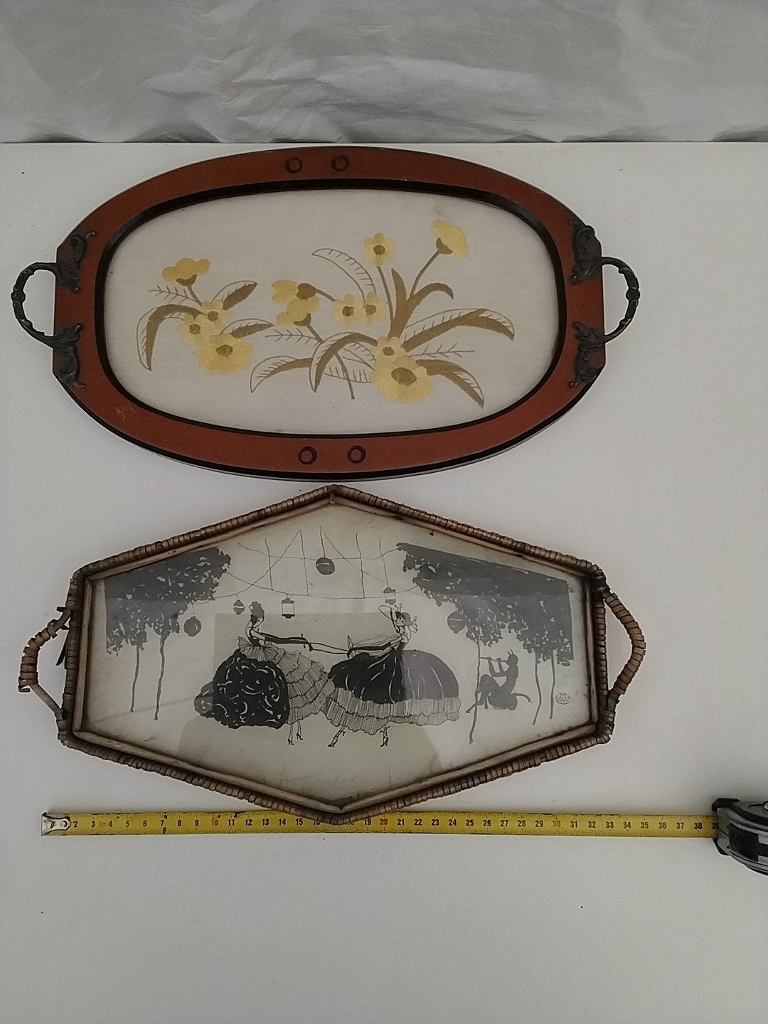Set van 2 Vintage Dienbladen: Hout & Rotan met Kunst, Ophalen of Verzenden