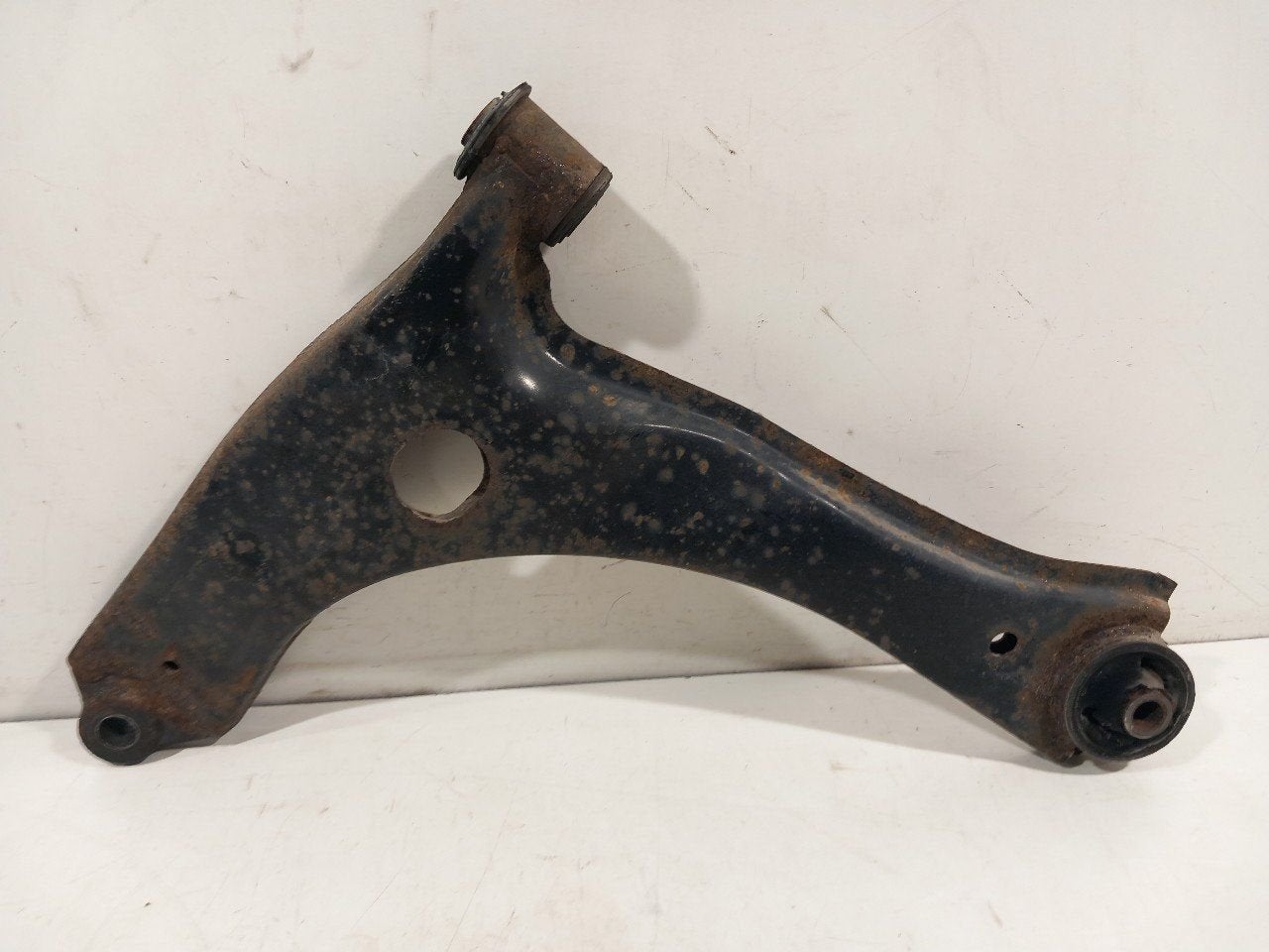 Draagarm links voor Ford Transit, Onderdelen@venauto.nl, Van der Ven Autorecycling B.V., Gebruikt, Ettenseweg 76, 4706 PB Roosendaal, The Netherlands