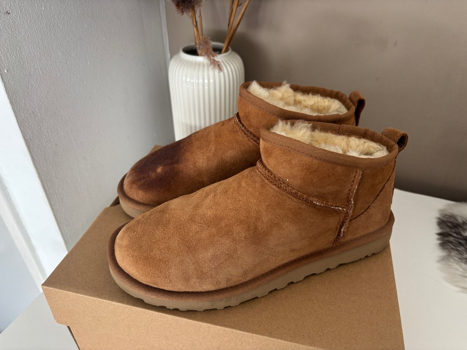 Uggs classic ultra mini chestnut maat 38, Kleding | Dames, Schoenen, Ophalen of Verzenden, Gedragen, Bruin, Lage of Enkellaarzen
