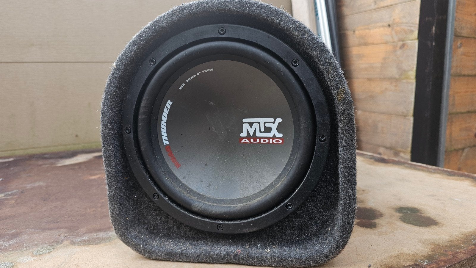 MTX Audio Roadthunder RT8PT actieve subwooferkist, Auto diversen, Ophalen, Gebruikt