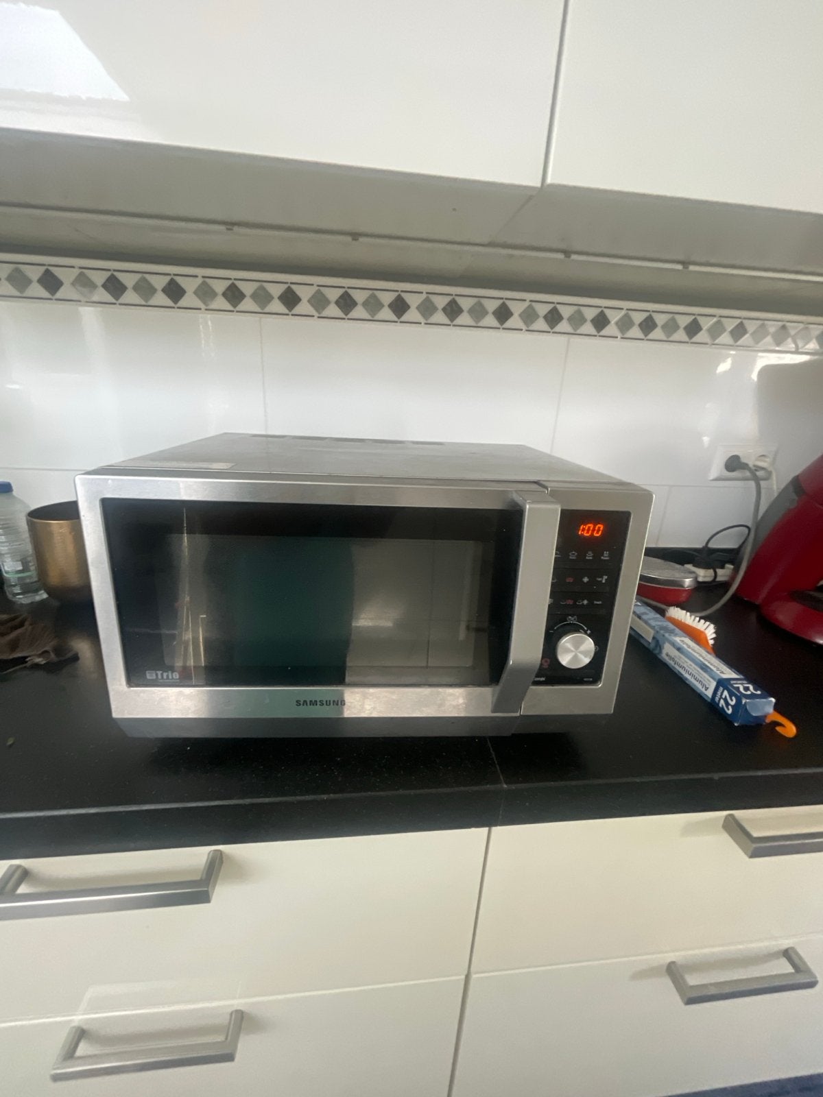 Samsung Combimagnetron - Zilverkleurig, Witgoed en Apparatuur, Magnetrons, Combimagnetron, Grill, Ophalen of Verzenden, Zo goed als nieuw