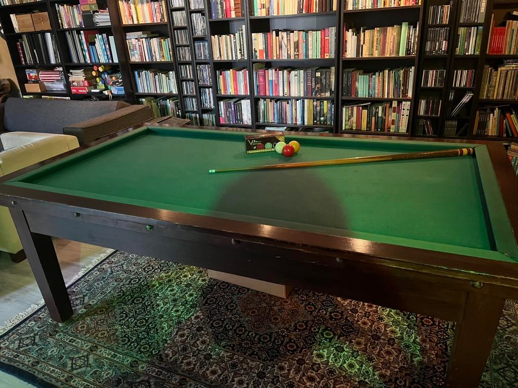Biljart met ballen en keu. Merk: Wilhelmina 115x205, Ophalen, Gebruikt, Biljarttafel