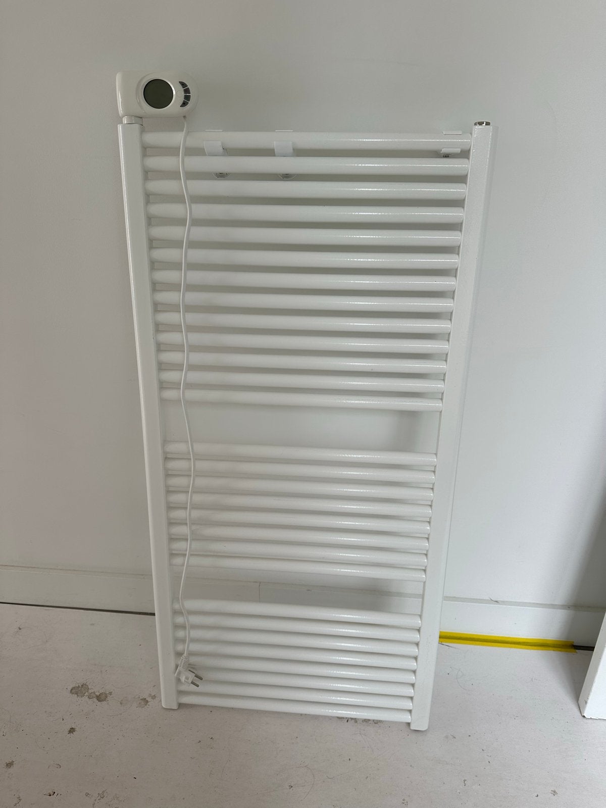 Nieuwe elektrische radiator voor badkamer - Selmo 1000W, Ophalen of Verzenden, Nieuw, 800 watt of meer, Radiator