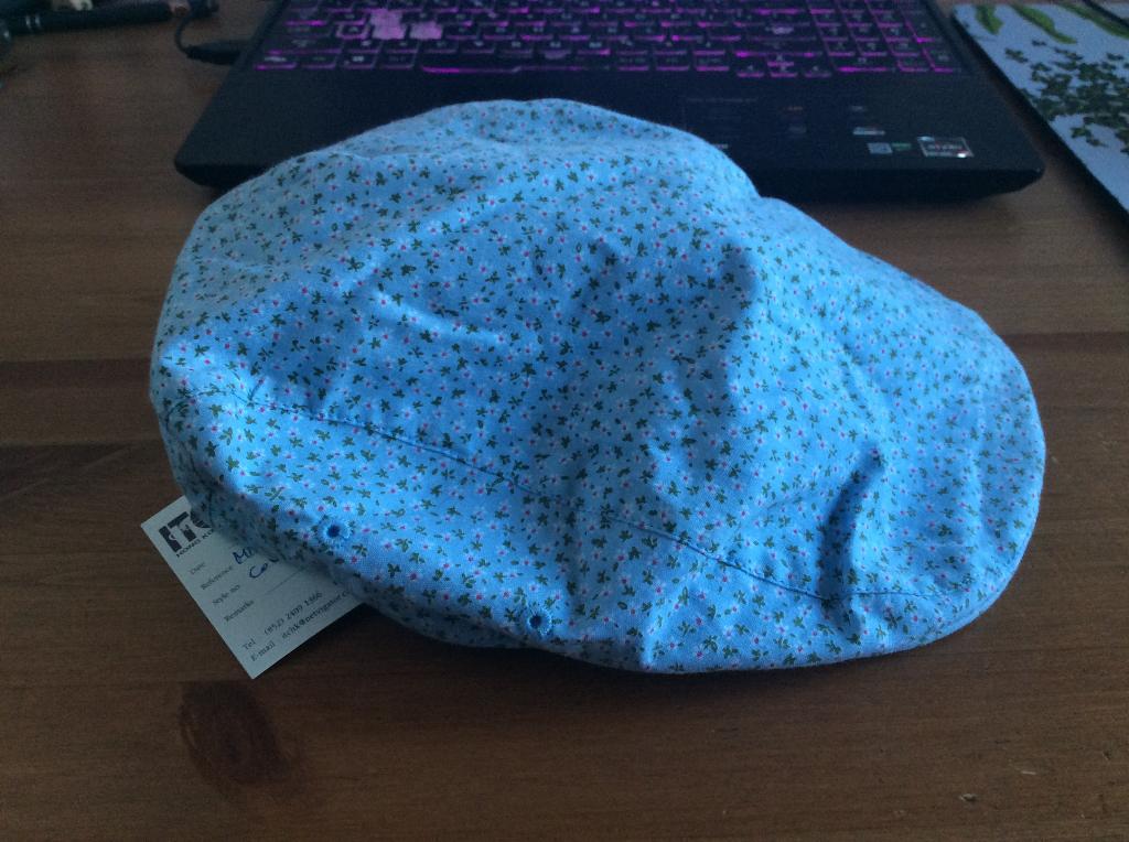 Mille Fleurs Country cap maat M blauw/bloemen. Nieuw, 56 of 57 cm (M, 7 of 7⅛ inch), Mille Fleurs, Nieuw, Ophalen of Verzenden